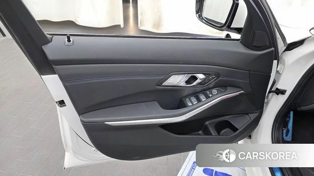 BMW 3 Series (G20) id 4671277 из Кореи 16