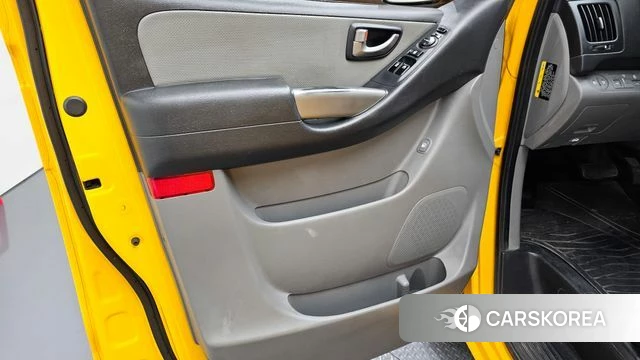 Hyundai The New Grand Starex id 4563143 из Кореи 16