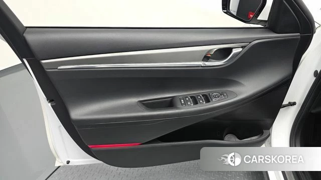 Hyundai The New Grandeur IG Hybrid id 4763902 из Кореи 16