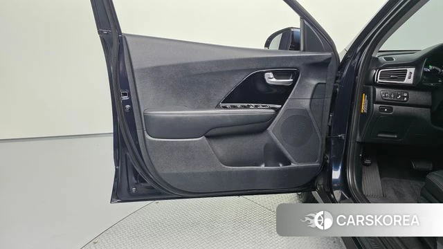 Kia Niro id 4919006 из Кореи 16