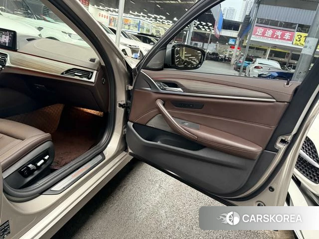 BMW 5 series PHEV id 4213373 из Китая 16