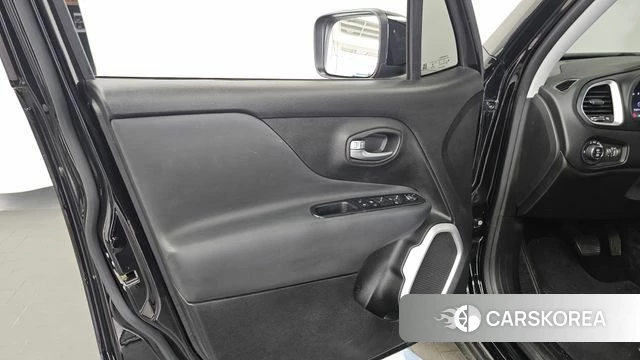 Jeep Renegade id 4490968 из Кореи 16
