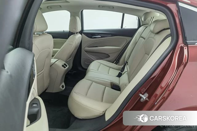 Buick Regal id 4212197 из Китая 16