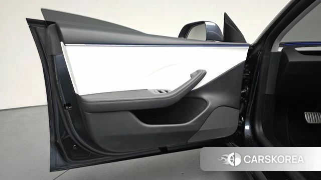 Tesla Model 3 id 4480025 из Кореи 16