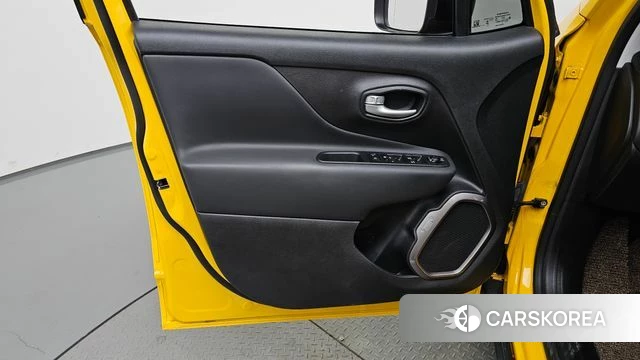 Jeep Renegade id 4871159 из Кореи 16