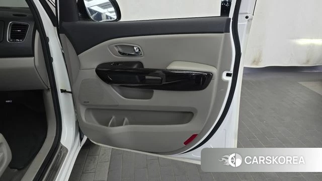 Kia The New Carnival id 4508457 из Кореи 16