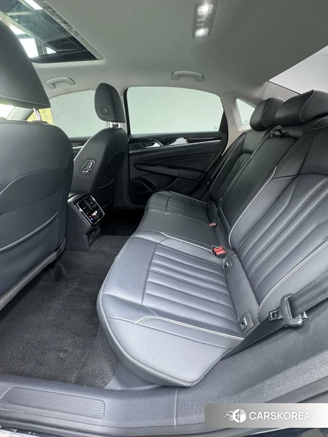 Volkswagen Passat id 4313473 из Китая 16