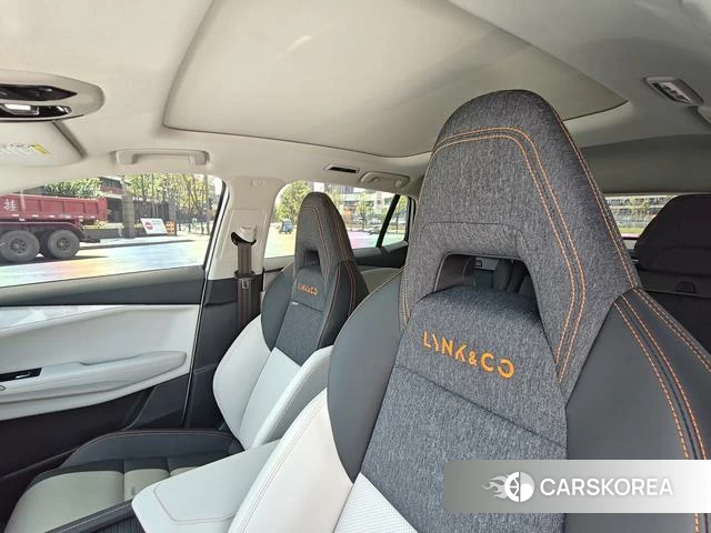 Lynk 06 EM-P id 4217537 из Китая 16