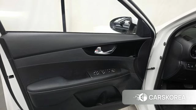 Kia The New K3 2nd generation id 4676305 из Кореи 16