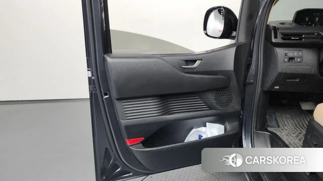 Hyundai Staria id 4344247 из Кореи 16