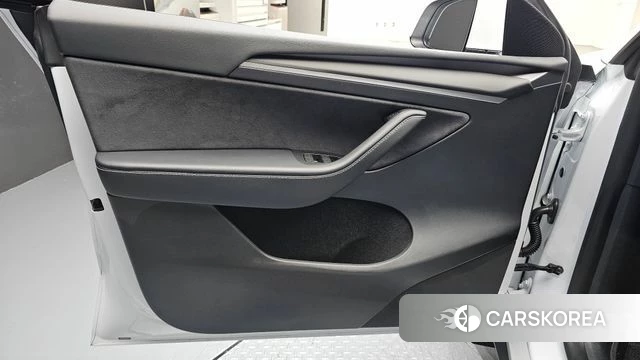 Tesla Model Y id 4442276 из Кореи 16