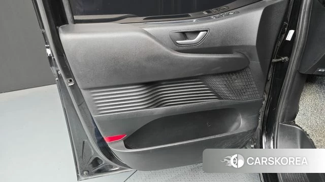 Hyundai Staria id 4224178 из Кореи 16