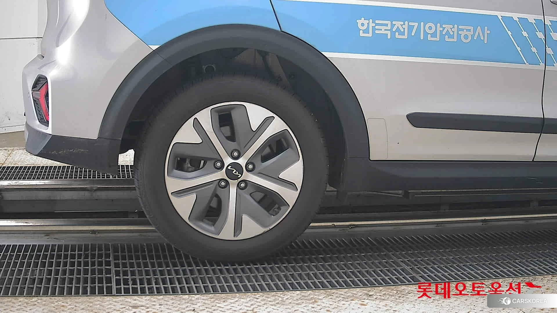 Kia Niro Plus id 4664341 из Кореи 16