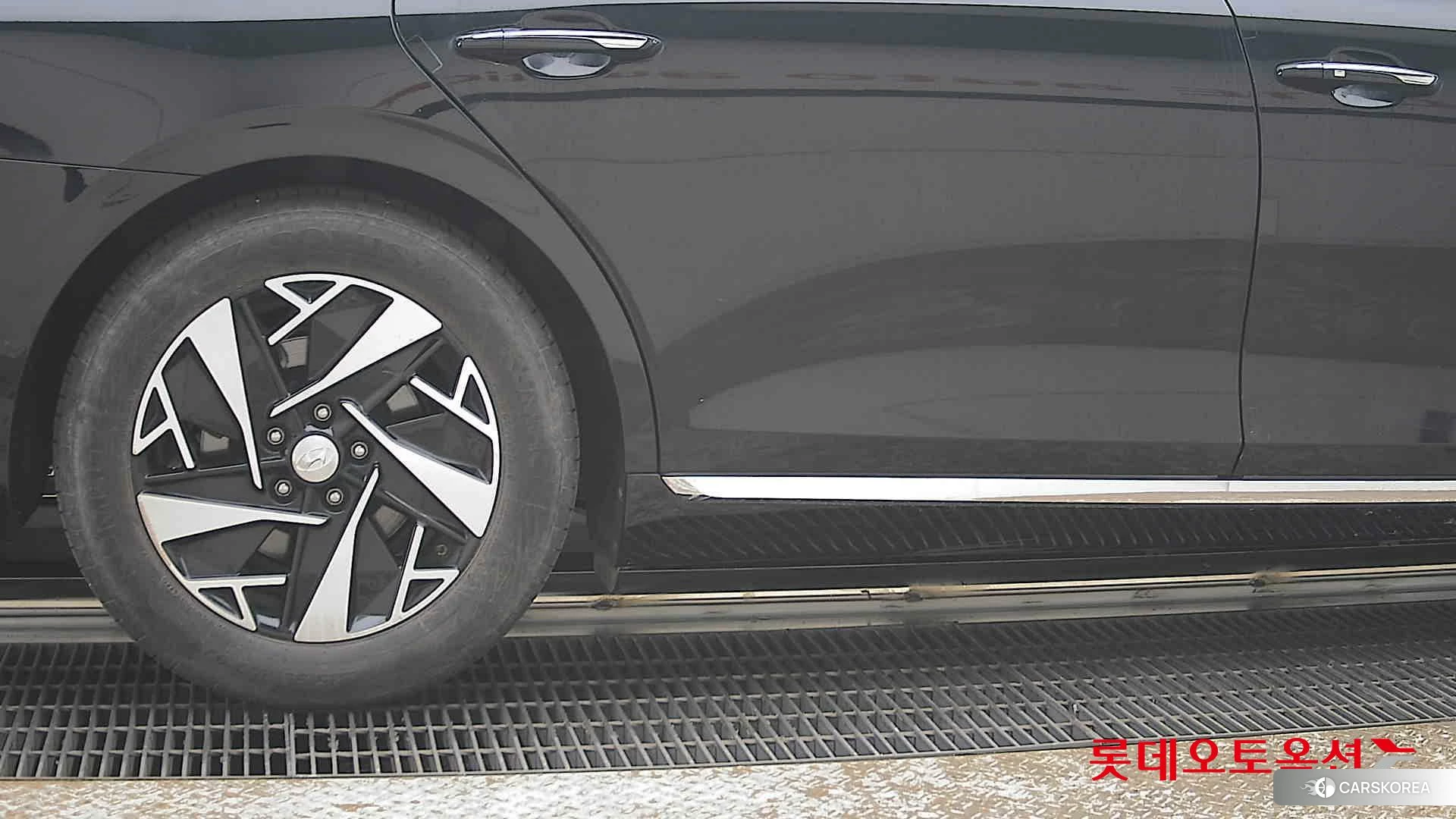 Hyundai Grandeur Hybrid id 3875810 из Кореи 16