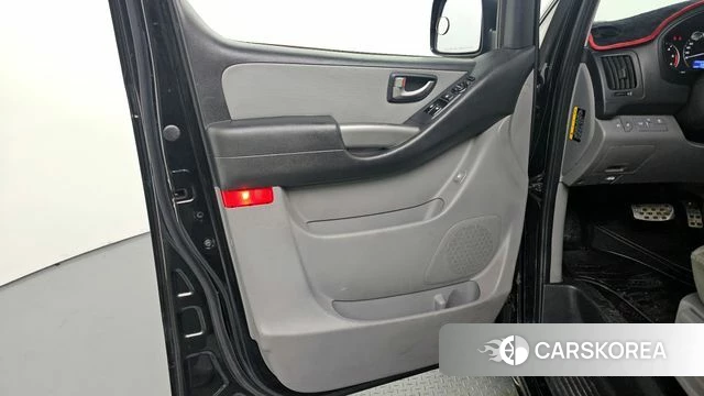 Hyundai The New Grand Starex id 4285844 из Кореи 16