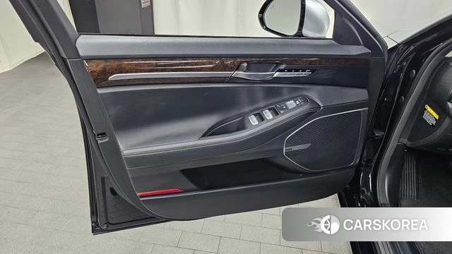 Genesis G90 id 4703138 из Кореи 16