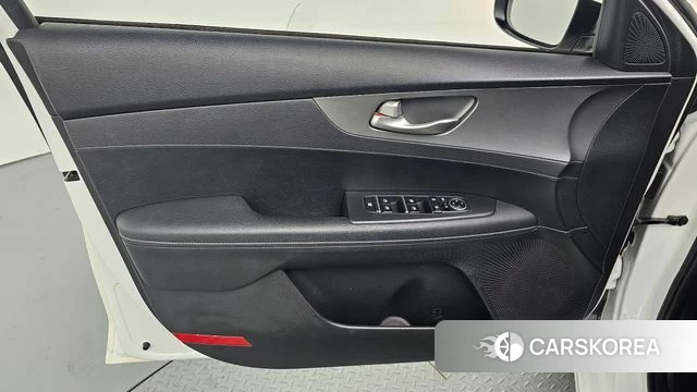 Kia Come New K3 id 4196883 из Кореи 16