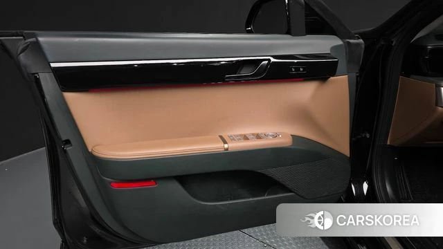 Hyundai Grandeur Hybrid (GN7) id 4354328 из Кореи 16