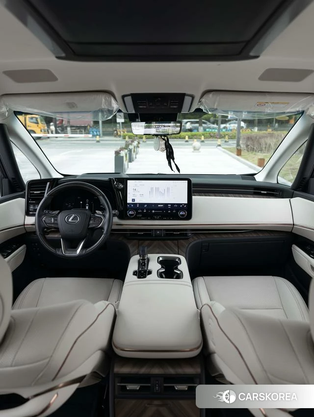 Lexus LM id 4300044 из Китая 16