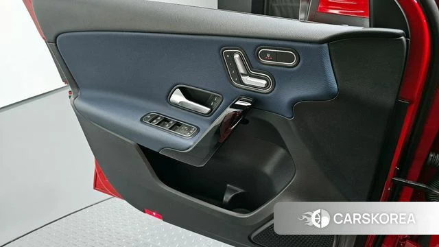 Mercedes-Benz A-Class W177 id 4294555 из Кореи 16