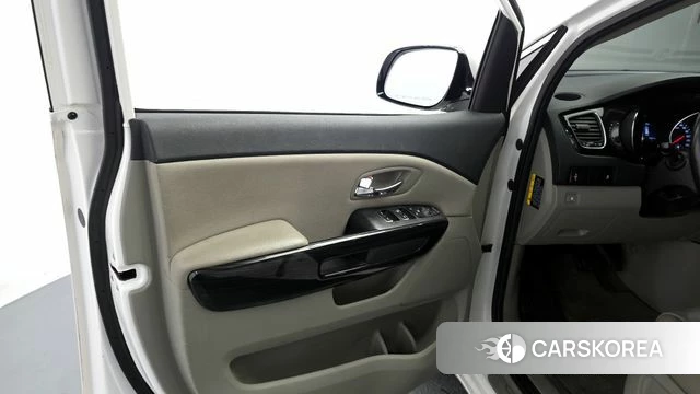 Kia The New Carnival id 4371694 из Кореи 16