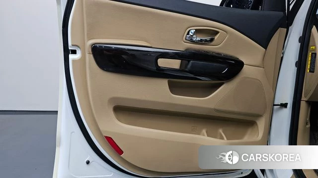 Kia The New Carnival id 4907395 из Кореи 16