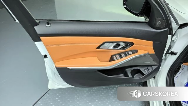 BMW 3 Series (G20) id 4281137 из Кореи 16