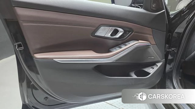 BMW 3 Series (G20) id 4899653 из Кореи 16