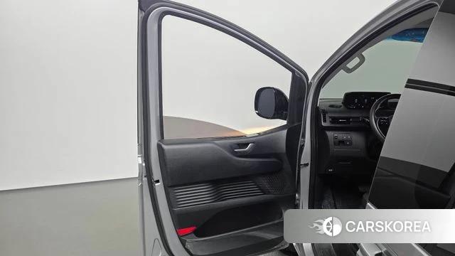 Hyundai Staria id 4229768 из Кореи 16