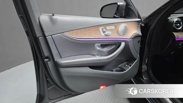 Mercedes-Benz E-Class W213 id 4231299 из Кореи 16