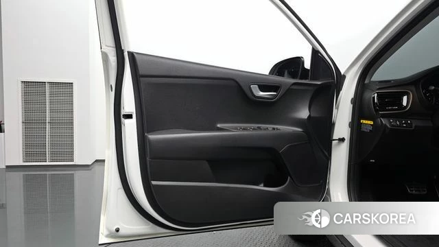 Kia Stonic id 4285822 из Кореи 16