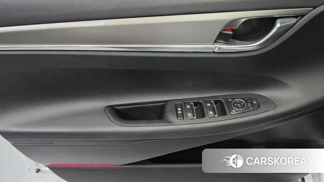 Hyundai The New Grandeur IG Hybrid id 4614114 из Кореи 16