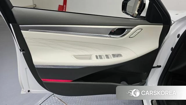 Hyundai The New Grandeur IG Hybrid id 4494952 из Кореи 16