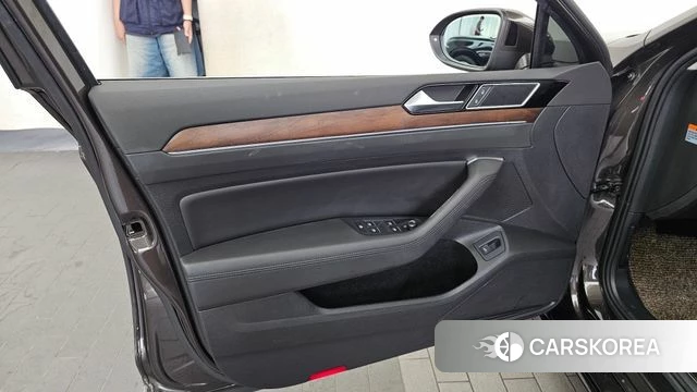Volkswagen Passat GT (B8) id 4596182 из Кореи 16