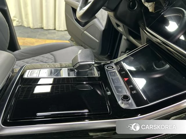 Audi Q8 id 4259175 из Китая 16