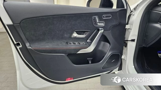 Mercedes-Benz A-Class W177 id 4584179 из Кореи 16