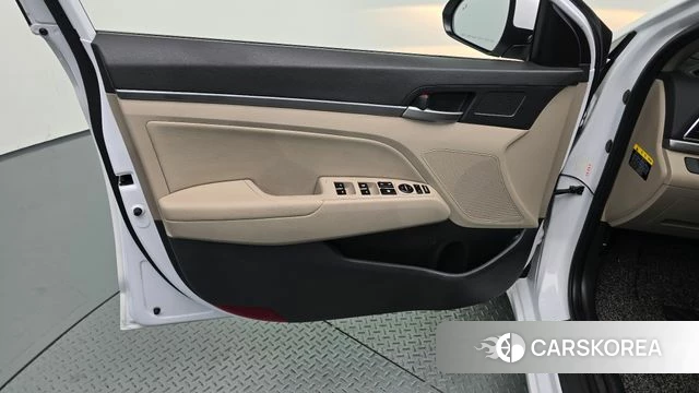 Hyundai Avante AD id 4658394 из Кореи 16