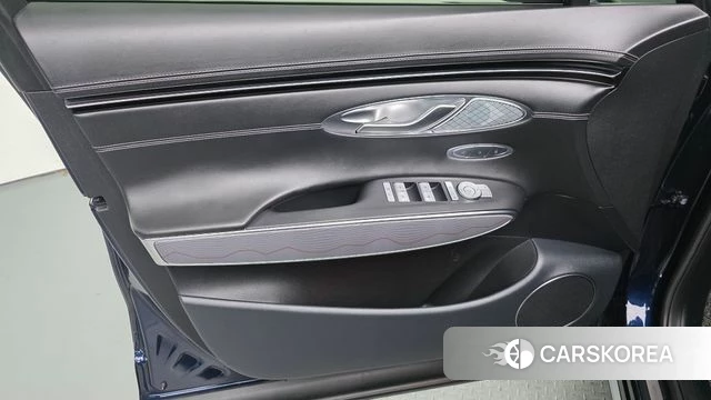 Genesis GV70 id 4604324 из Кореи 16