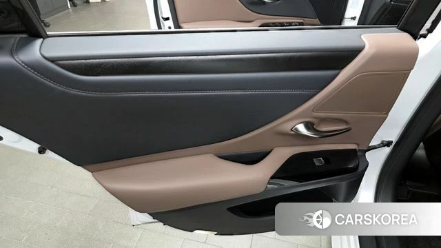 Lexus ES300h 7th generation id 4222775 из Кореи 16