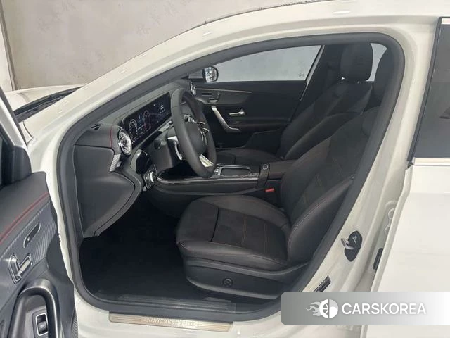 Mercedes-Benz Class A id 4353454 из Китая 16