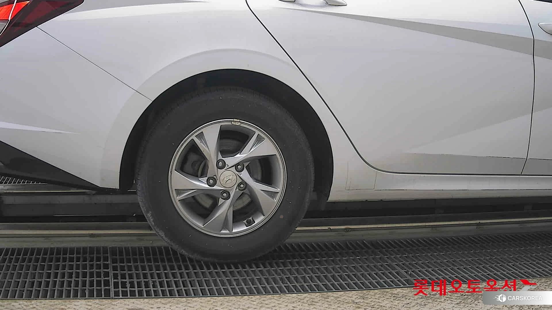 Hyundai Avante id 4289507 из Кореи 16