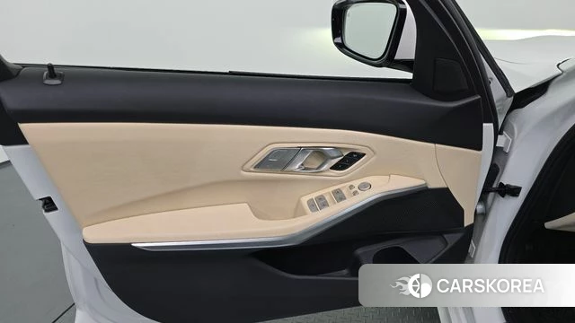 BMW 3 Series (G20) id 4528135 из Кореи 16
