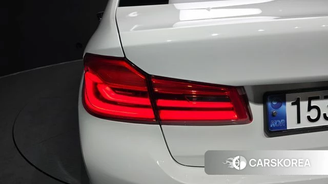 BMW 5 Series (G30) id 4759480 из Кореи 16
