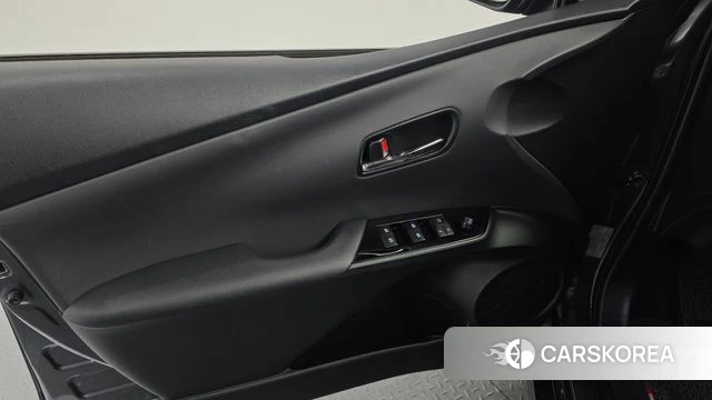 Toyota Prius 4th Generation id 4325667 из Кореи 16