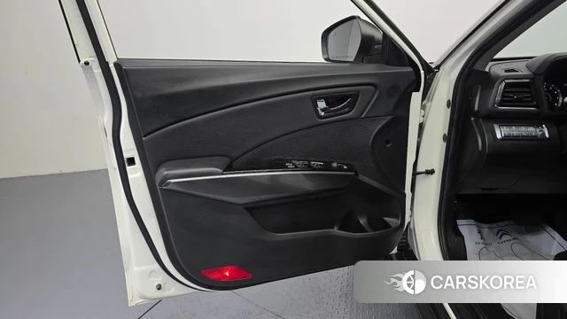 Ssangyong Berry New Tivoli id 4201989 из Кореи 16