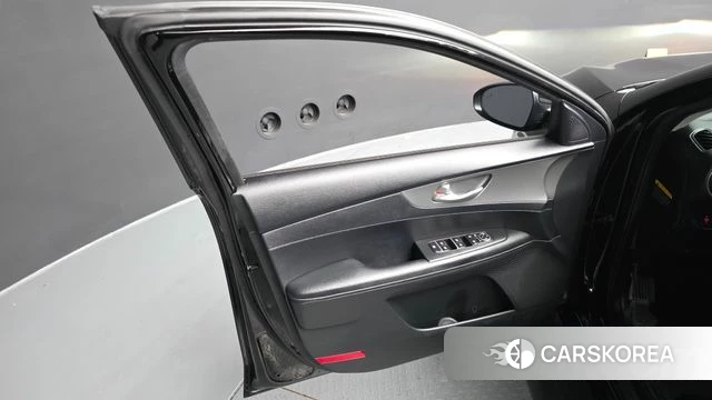 Kia Come New K3 id 4684527 из Кореи 16