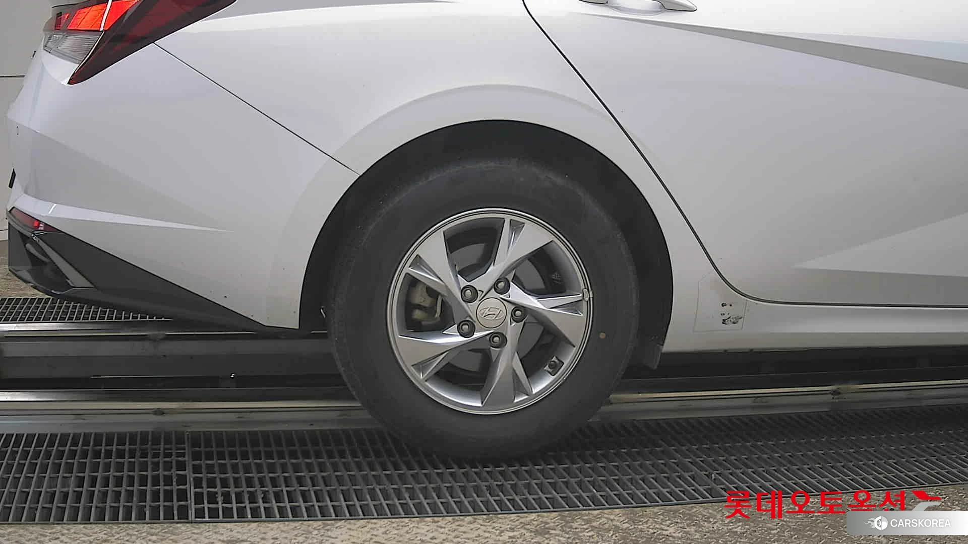 Hyundai Avante id 3869308 из Кореи 16