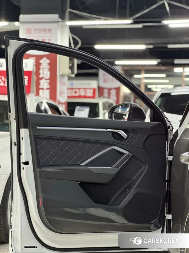 Audi Q3 id 4258685 из Китая 16