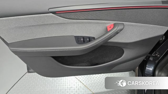 Tesla Model Y id 4791881 из Кореи 16