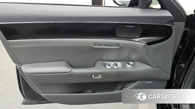 Genesis G90 (RS4) id 4835210 из Кореи 16